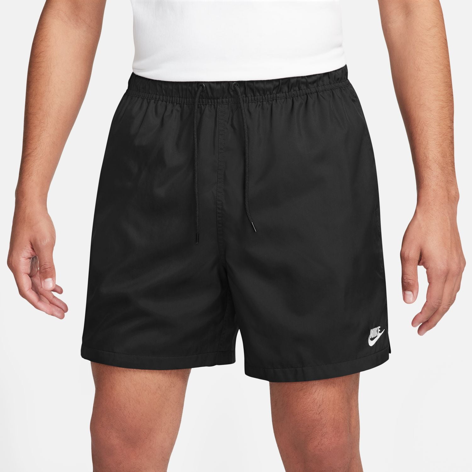 ★★Nike★★ Club Woven Flow Shorts M Black White FN3308010 Men's Nike Club Woven Flow Shorts Color: Black White Size
