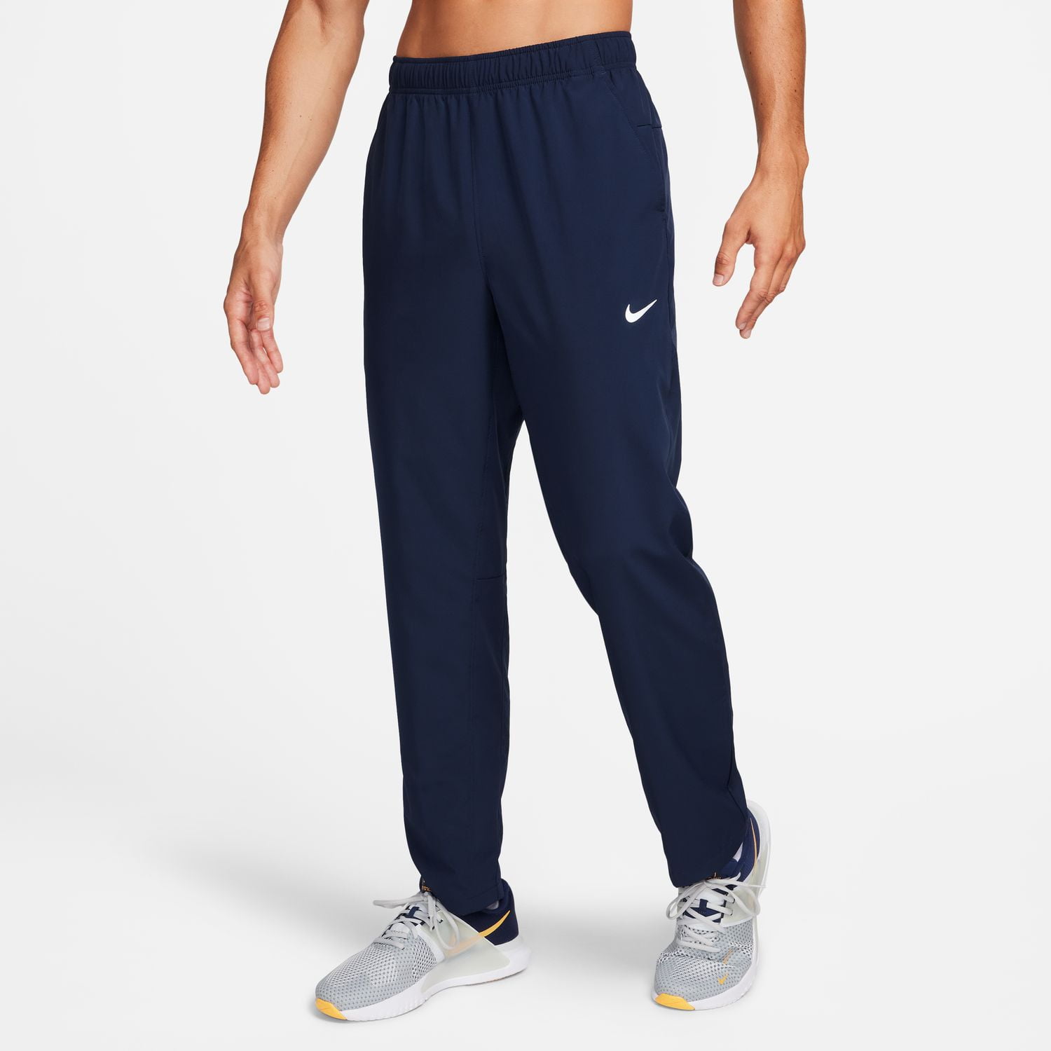 Men's Nike Form Dri-FIT Open-Hem Versatile Pants Color: Obsidian