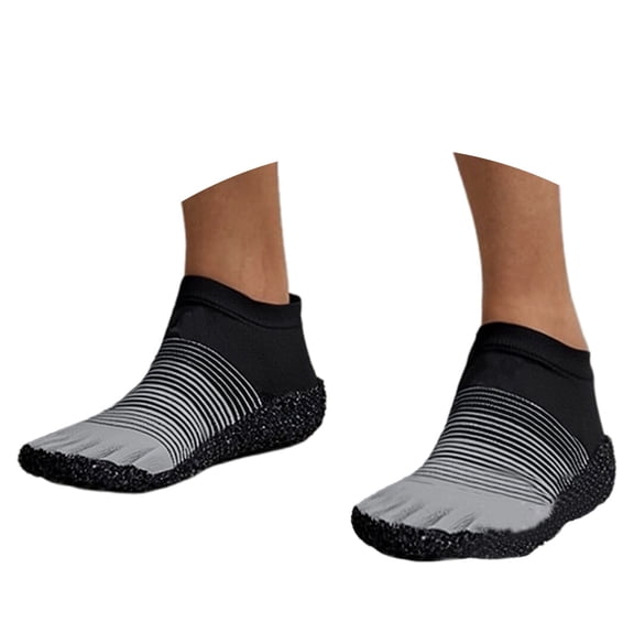 Men's Sandals Breathable Barefoot Yoga Socks for Indoor Fitness with Separate Toe Design Ideal for Gym Workouts and Running