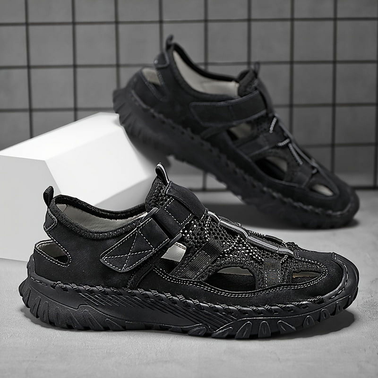Closed toe rubber shoes deals