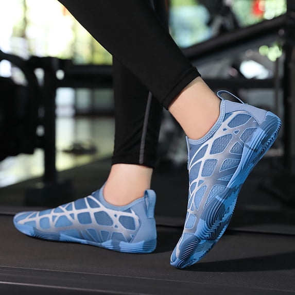 Men's Water Shoes Casual Breathable Diving Shoes for Outdoor & Indoor Sports, Non-Slip Grip, Quick-Drying Mesh, Versatile for Beach, Pool & Gym Light Blue