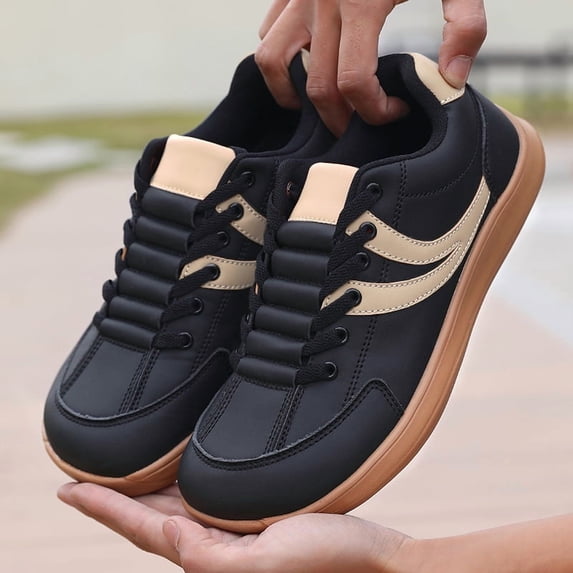 Men’s Wide Toe Casual Skate Sneakers Lightweight Lace Up Walking Shoes with Cushioned Non Slip Sole for Daily Travel Outdoor Comfort Athletic Shoes