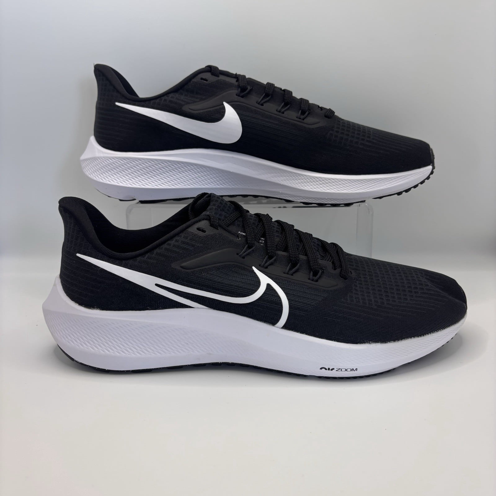 Nike Air Zoom Pegasus 38 Road Running Shoes Black and White Colorway. Size 11.5 Deals on Men main image 2