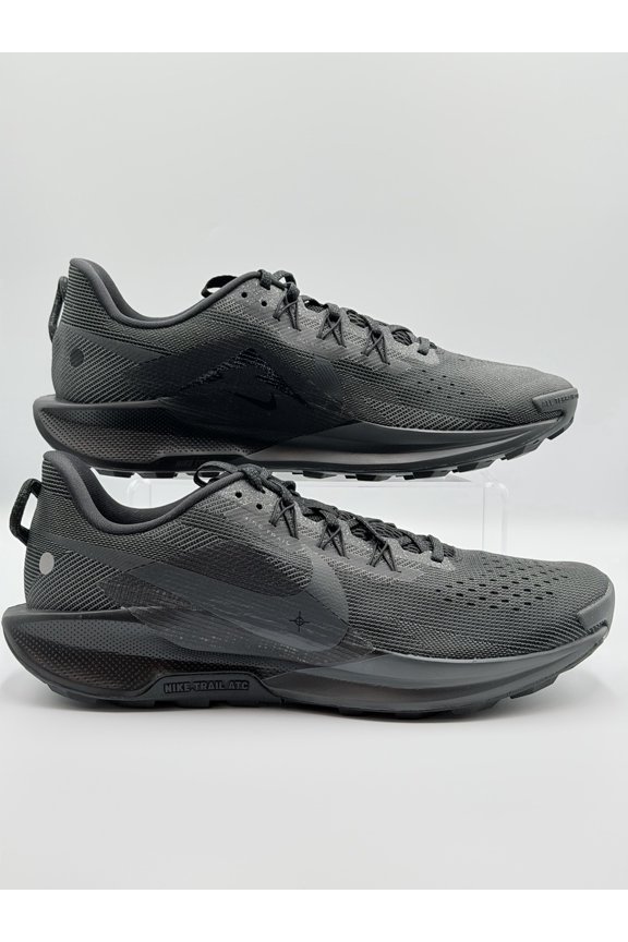 Mens Size 11 Nike Pegasus Trail 5 Black Anthracite c DV3864-002