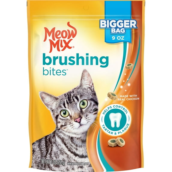 Meow Mix Brushing Bites Cat Dental Treats Made with Real Chicken - 9-Ounce
