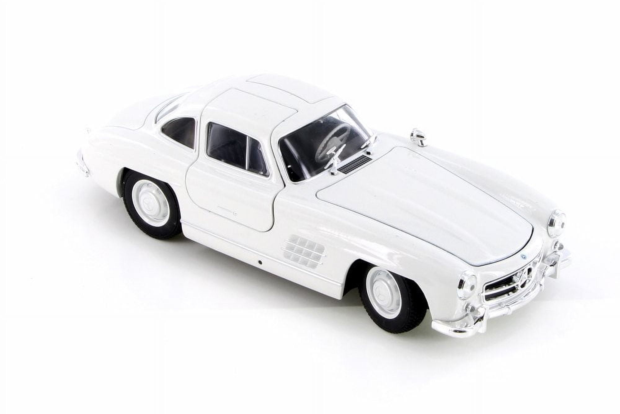 Mercedes-Benz 300SL, White - Welly 24064/4D - 1/24 Scale Diecast Model Toy Car (Brand New but NO BOX)