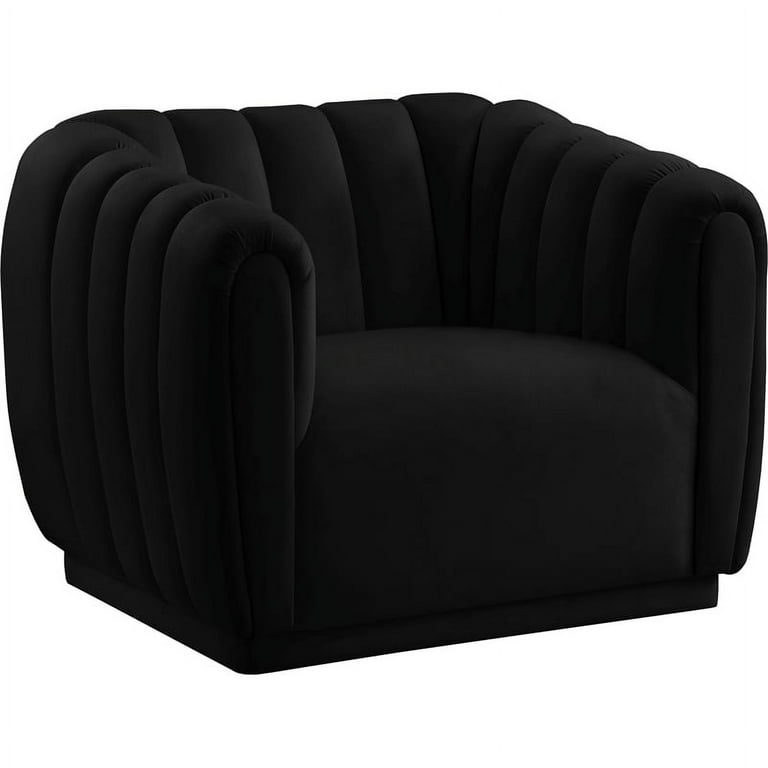 Meridian Furniture Dixie Velvet Loveseat Meridian Furniture Dixie Velvet Loveseat