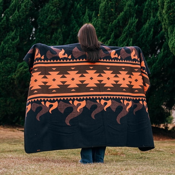 Merino Wool Blend Blanket Soft Warm Thick Washable Throw 79 x 63 Inches Flame Navy Blue
