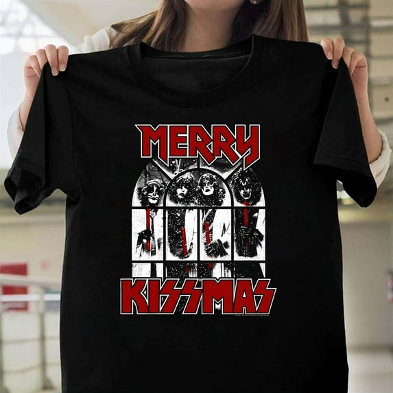 Merry Kissmas Funny Rock Band Christmas Graphic Unisex T-Shirt, Vintage Music Pun Gift V50836, Up to Size 5XL