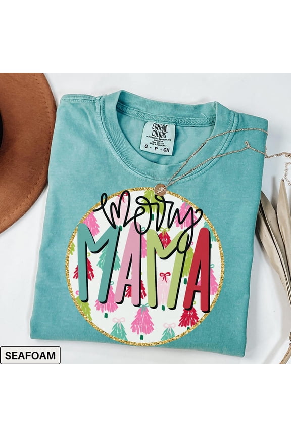 Merry Mama Mom Holiday Xmas Graphic V2 T-Shirt