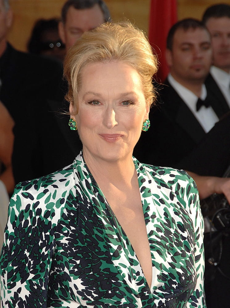 Meryl Streep At Arrivals For 16Th Annual Screen Actors Guild Sag Awards - Arrivals Canvas Art -  (16 x 20)