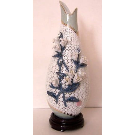 Mesh Vases
