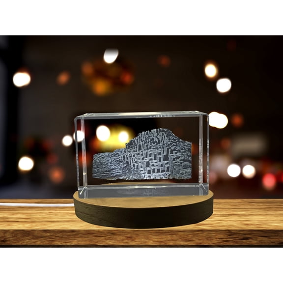 Mesmerizing 3D Engraved Crystal Capturing the Iconic Giant's Causeway