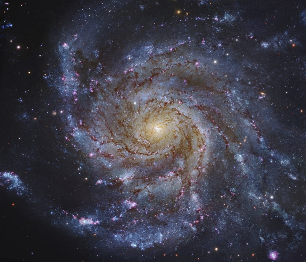 Messier 101 The Pinwheel Galaxy in Ursa Major Canvas Art - Robert GendlerStocktrek Images (15 x 13)