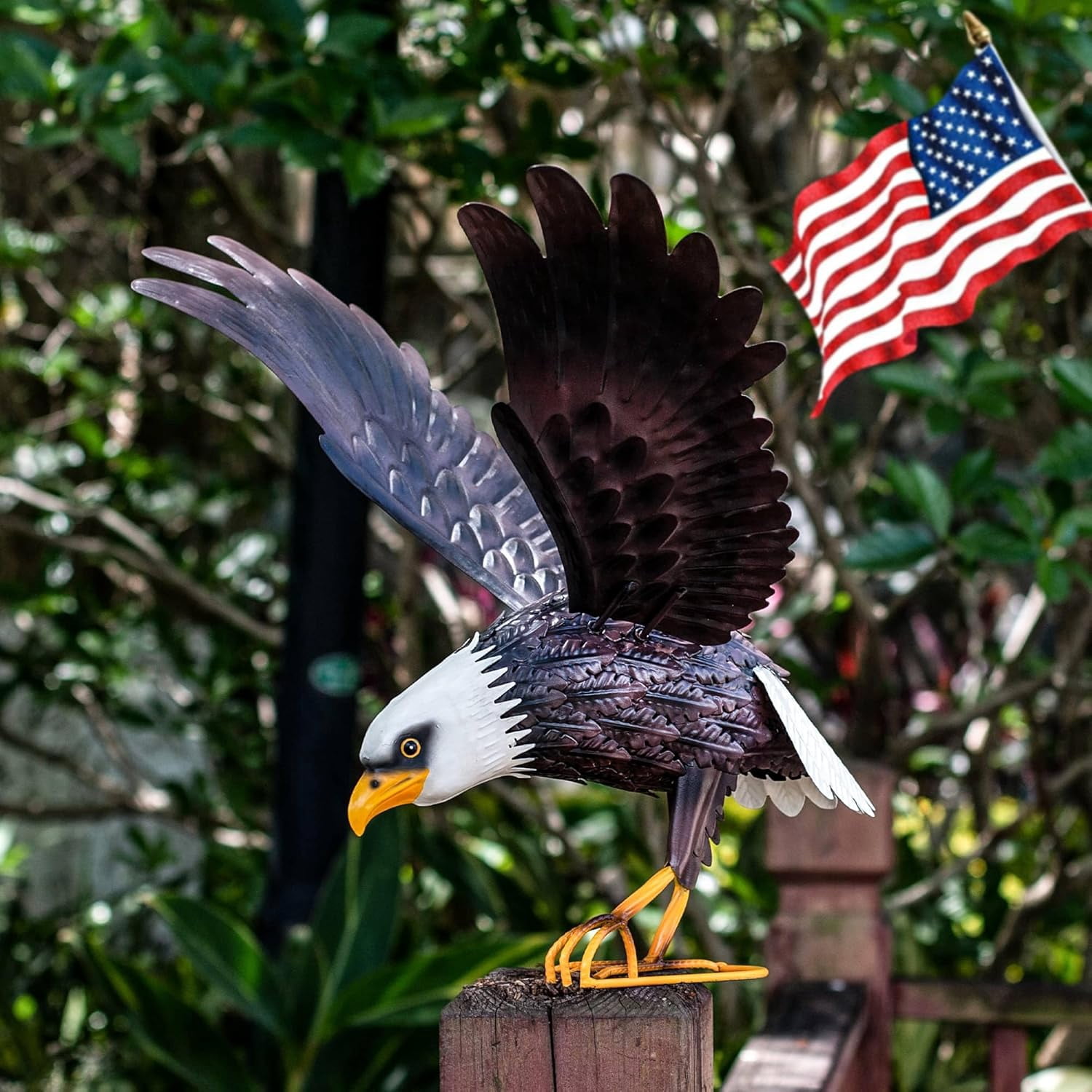 Metal Bald Eagle Large Outdoor Statues Garden Decor Sculptures Statues Outdoor Majestic America Eagle Bird Decor for Patio Yard and Lawn, 17-Inch Wide, Man Gift