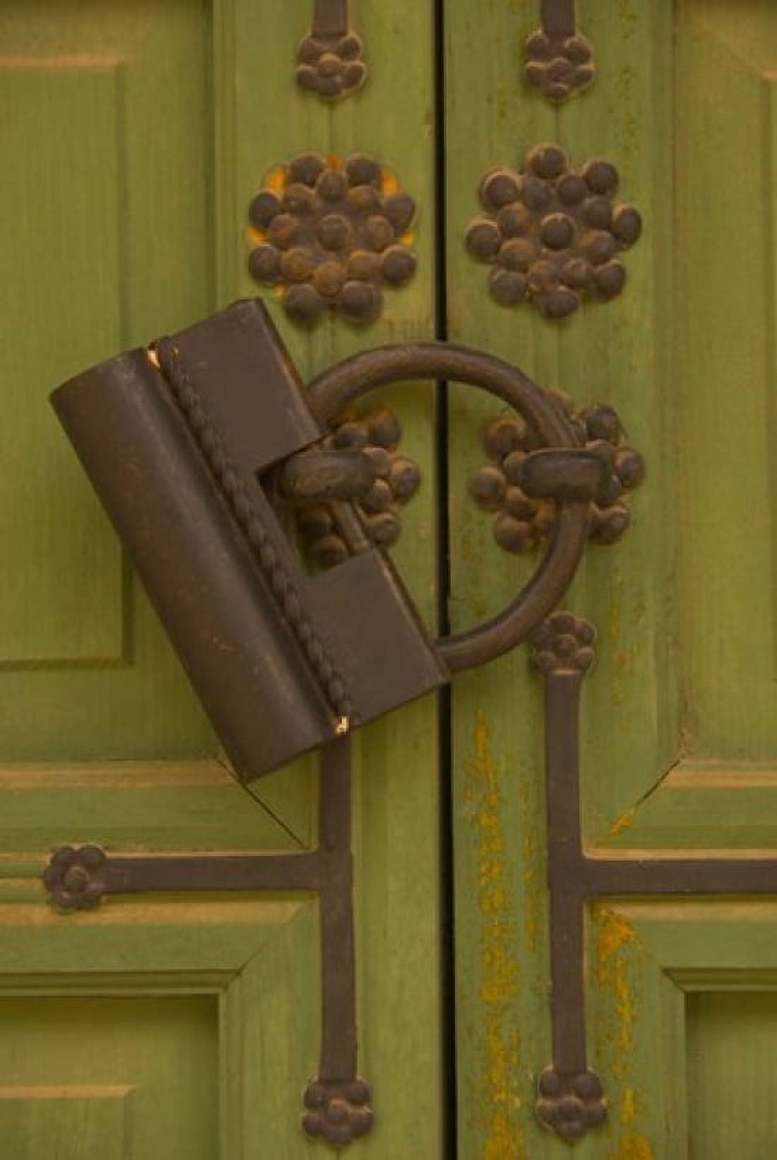 Metal Door Lock Changgyeonggung Palace Complex Seoul South Korea Canvas Art - Ellen Clark DanitaDelimont (15 x 22)