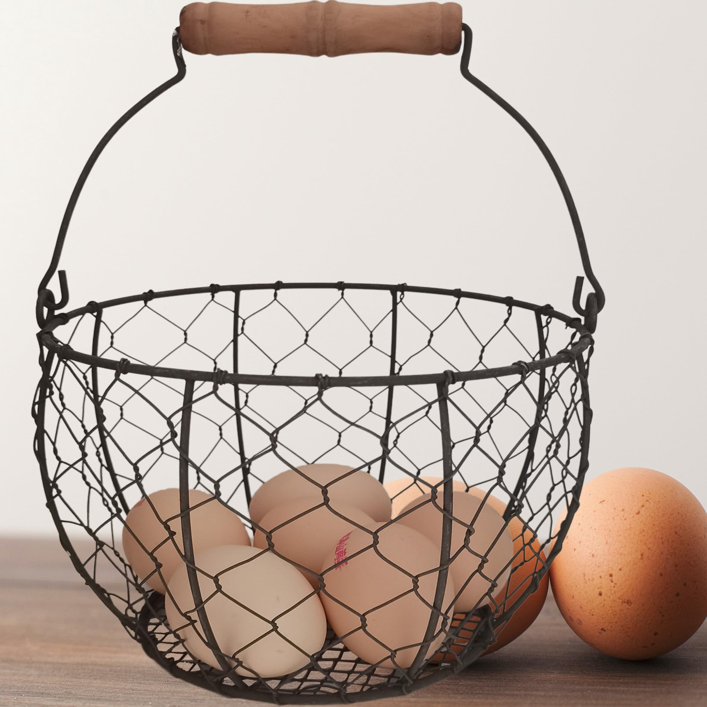 Metal Egg Basket for Gathering Fresh Eggs, ic Farmhouse Chicken Coop to Kitchen Countertop Storage Organizer, Vintage Decoive Wire Basket with Wooden Handle, Black
