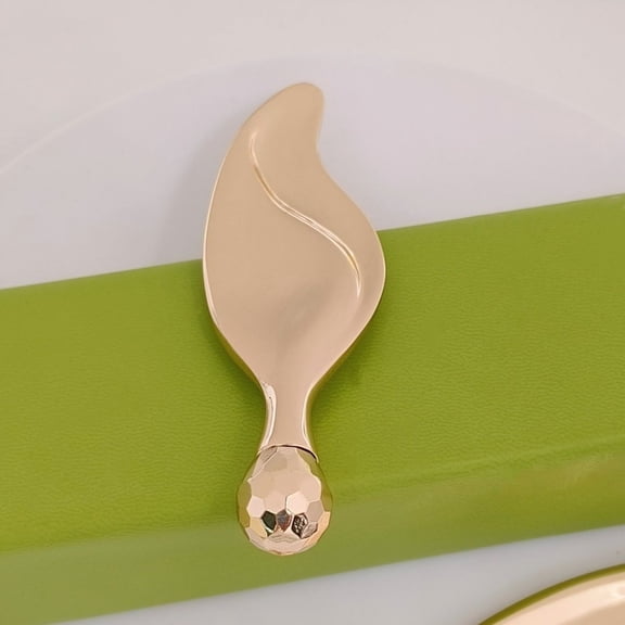 Metal Face Scraping Board Massager Facial Gua Sha Tool Manual Massage Head Lifting Tool Skincare Face Sculpting Plate