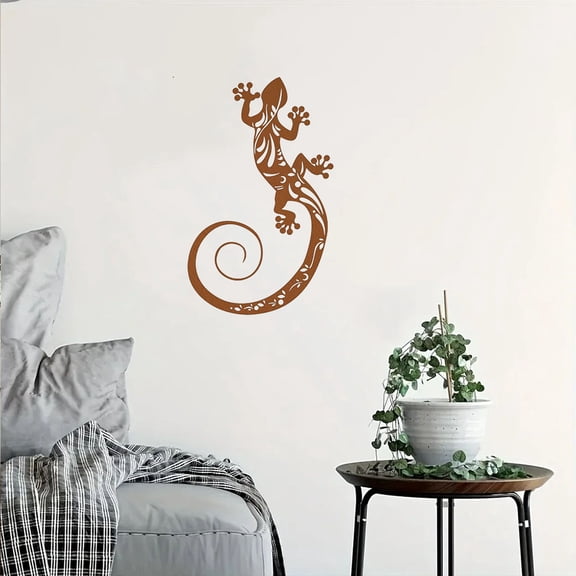 Modern Geometric Metal Lizard Wall Decor