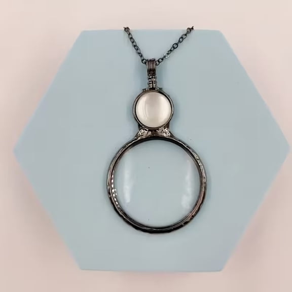 Metal Magnifying Glass Pendant Circular Reader Necklace Fashion Jewelry for Reading Maps Coins Crafts