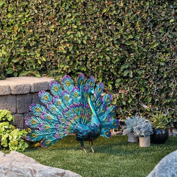 Metal Peacock Garden Statue
