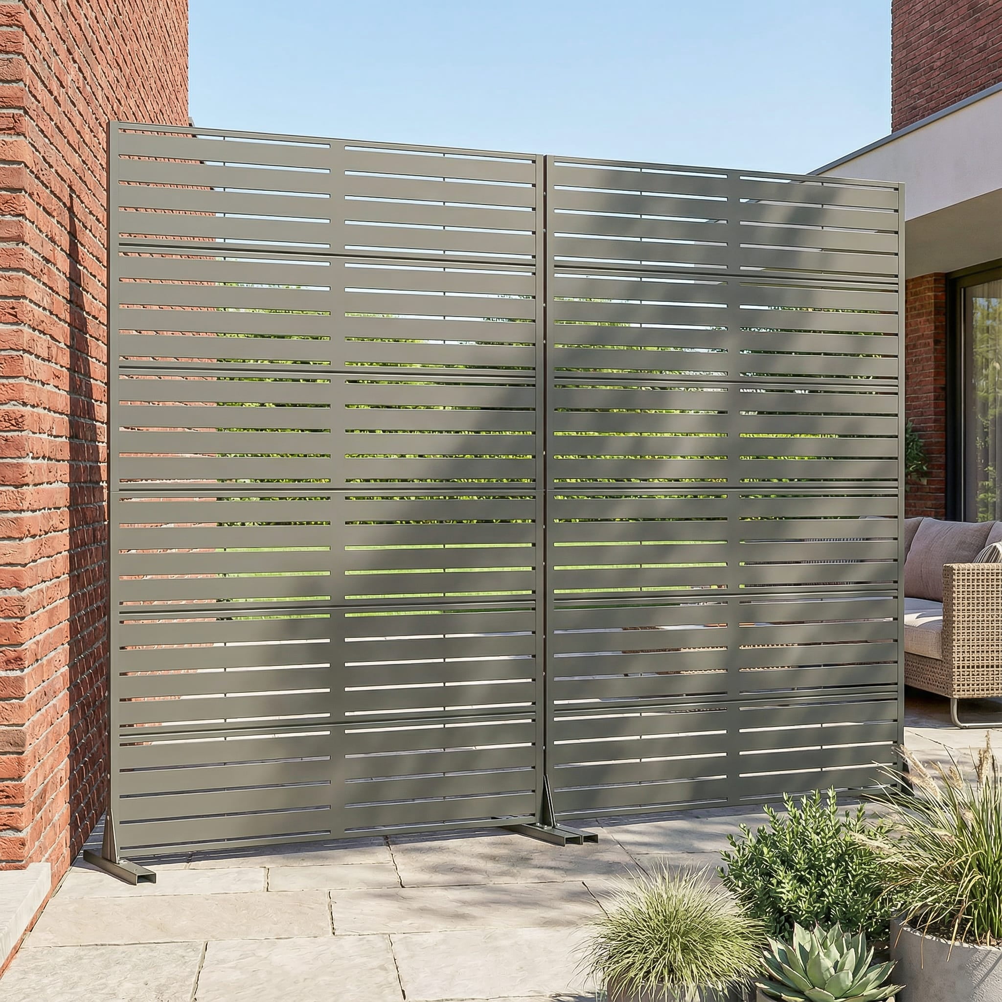 Metal Privacy Metal Screen Fence Panel Set of 2