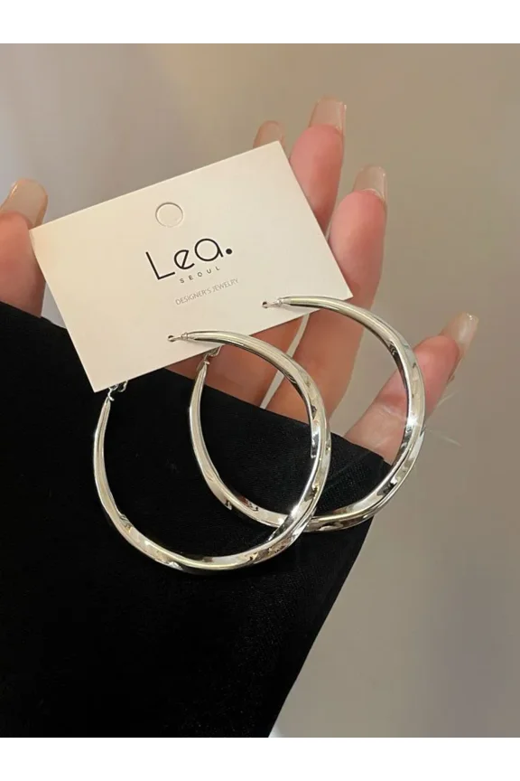 Metal Punk Style Oversized Large Hoop Earrings Twisted Big Circle Round Loop Earrings for Women Exaggerate Party Jewelry Gifts