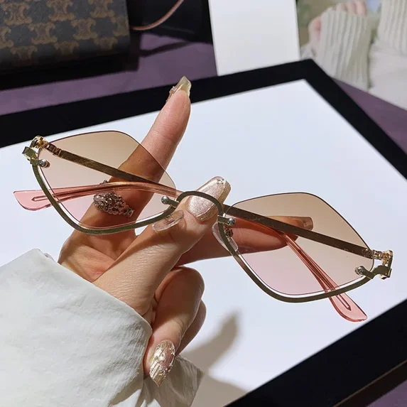 Metal Women Simple Trend Sunglasses Men 2025 New Half Frame Diamond Shaped Sunglasses Dopamine Small Frame Outdoor Sunglasses