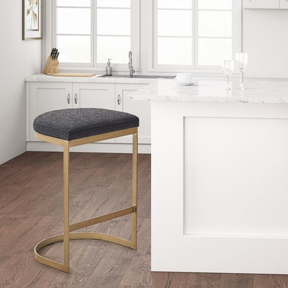 Metal leg base, upholstered seating / Comfortable for long - term use in kitchens