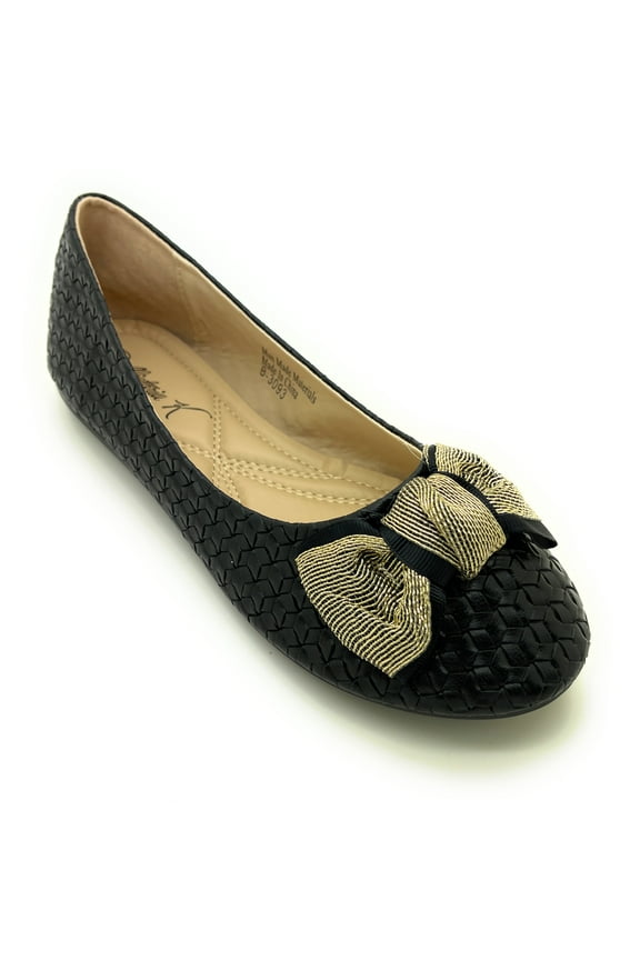 Elegant Women woven ballet flats with a chic gold bow accent. Lightweight, comfy, and versatile—perfect for work, casual outings, or evenings, blending timeless style with modern charm.