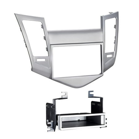 Metra - Dash Kit for Select 2011-2015 Chevrolet Cruze with color display - Silver