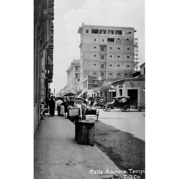 Mexico History (24 x 36)