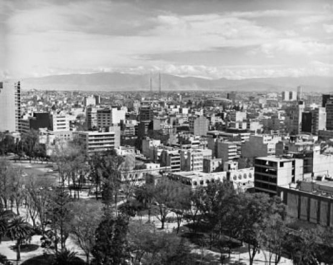 Mexico Mexico City Paseo de la Reforma Canvas Art - (24 x 36)
