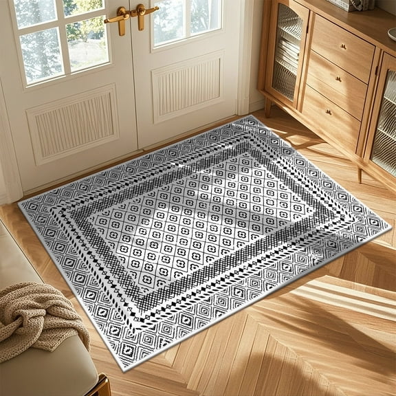 MeyJey 2'x3' Boho Floral Small Area Rug, Machine Washable Vintage Throw Rug, Non-Slip Stain Resistant Oriental Traditional Carpet for Living Room Bedroom Dining Room Office, White/Black