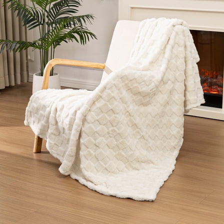 MeyJey Checkered Jacquard Fleece Blanket Super Soft & Cozy Fluffy Throw Blanket for Bed (50"x60", Cream)
