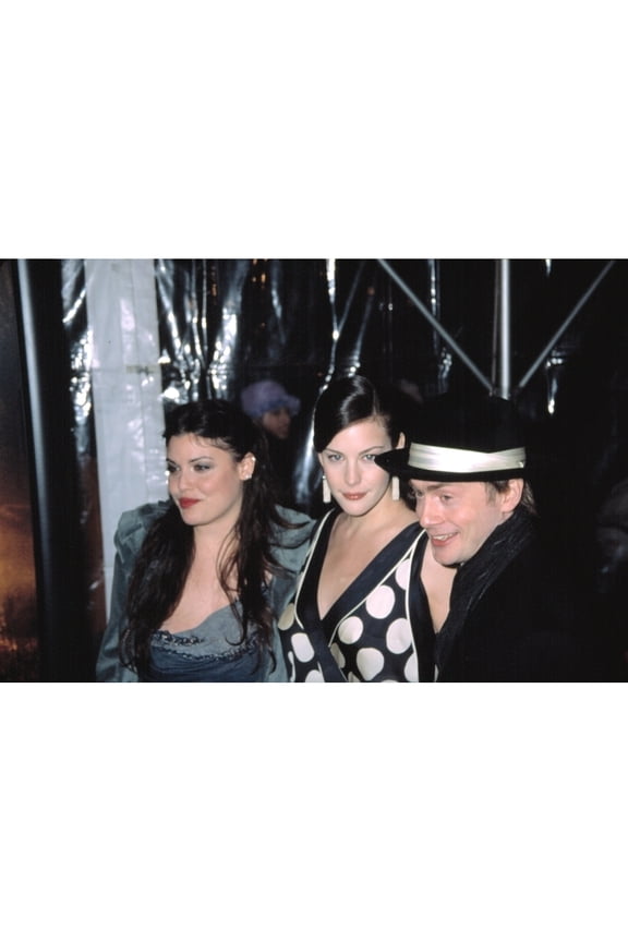 Mia Tyler Liv Tyler And Royston Langdon At The Premiere Of Lord Of The Rings The Two Towers 1252002 Nyc By Cj