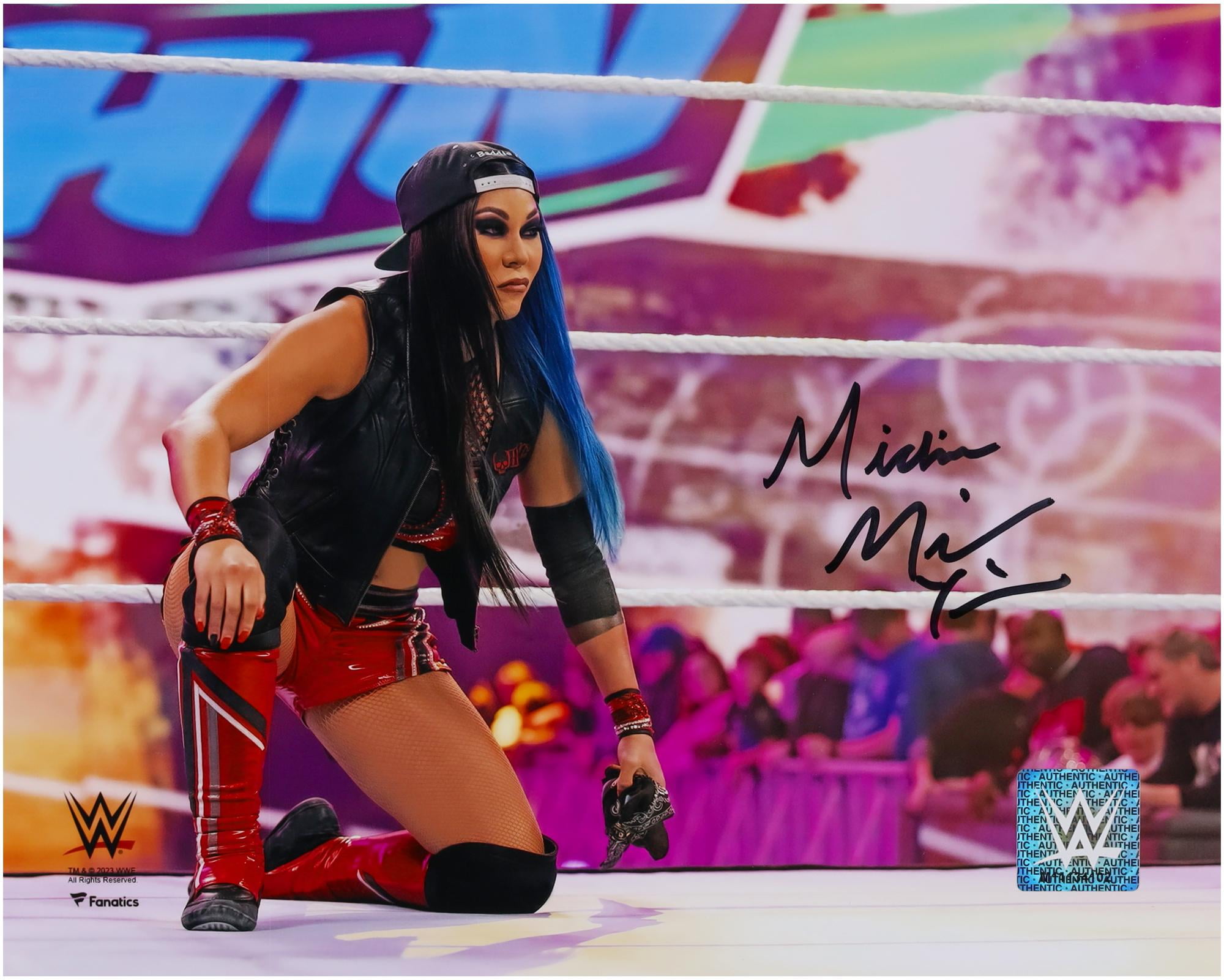 Mia Yim WWE Autographed 8" x 10" In Ring Kneeling Down Photograph - Fanatics Authentic Certified