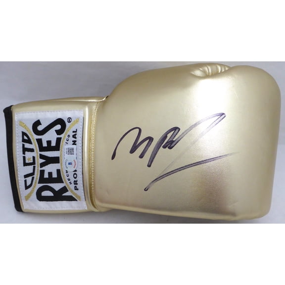 Michael B. Jordan Autographed Gold Reyes Boxing Glove Creed Beckett BAS QR #W981182