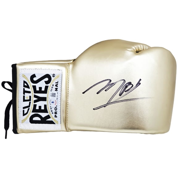 Michael B. Jordan Autographed Gold Reyes Boxing Glove Right Handed RH Beckett BAS Witness 220637