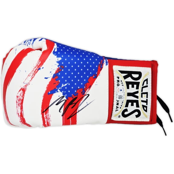 Michael B. Jordan Autographed Red, White & Blue Reyes Boxing Glove Left Handed LH Beckett BAS Witness 220634