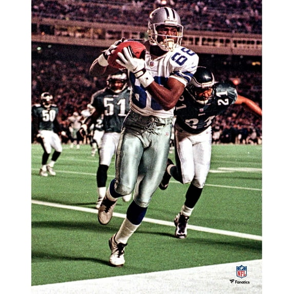 Michael Irvin Dallas Cowboys Unsigned Touchdown Reception Photograph
