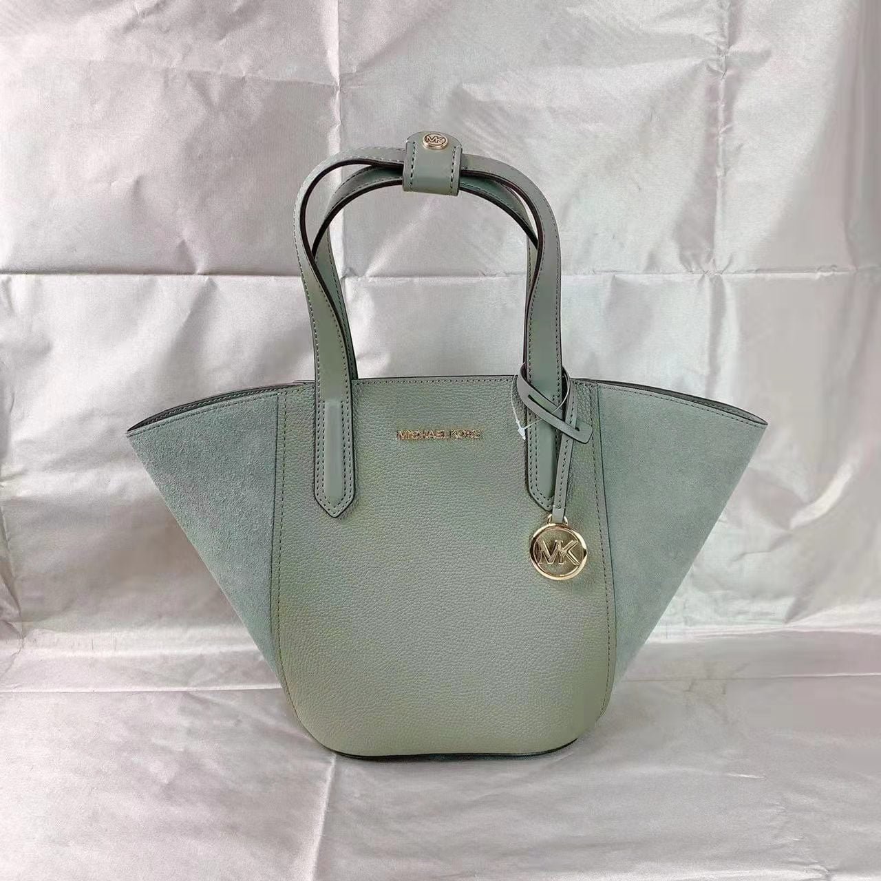 Michael kors top olive green tote