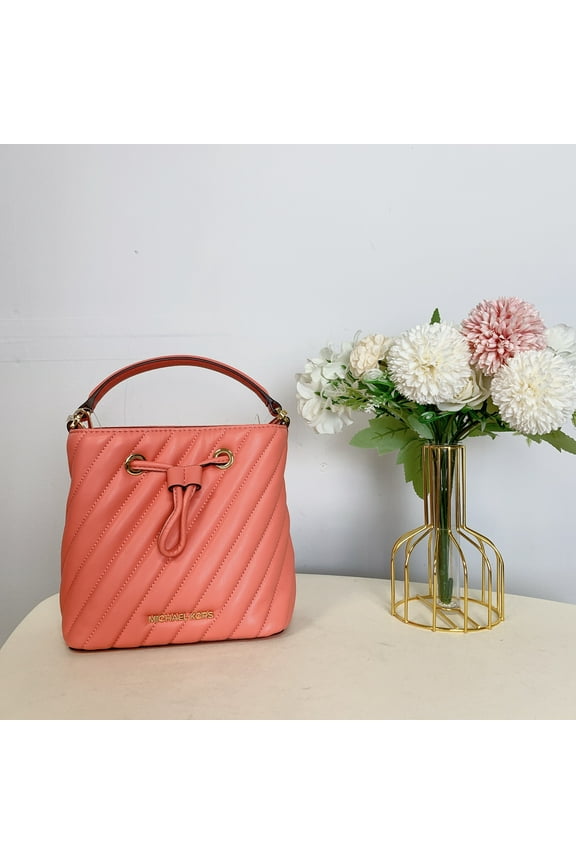 35T0GU2C0U Suri Small Quilted Crossbody Bag IN GRAPEFRUIT