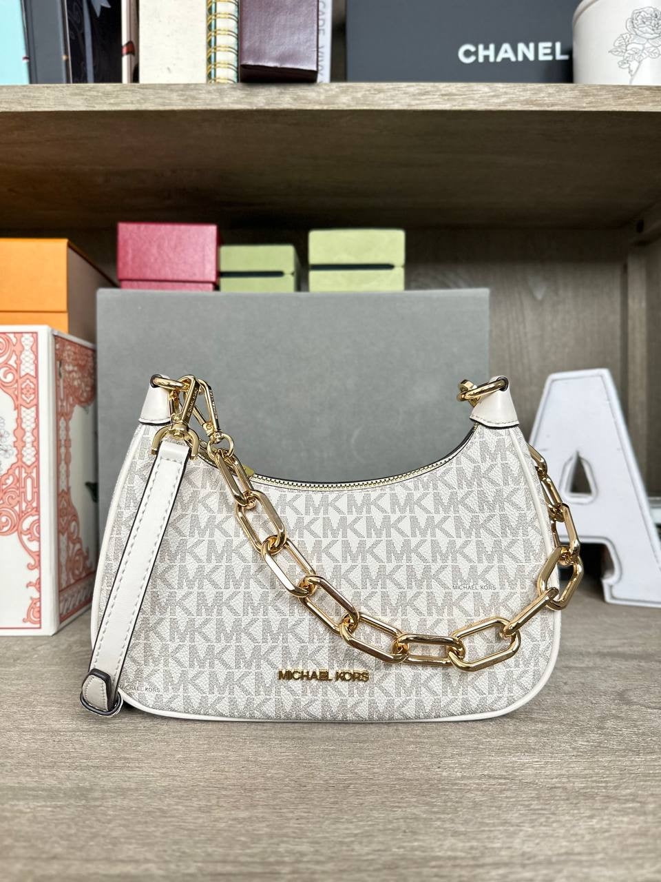 Michael kors deals makeup pouch