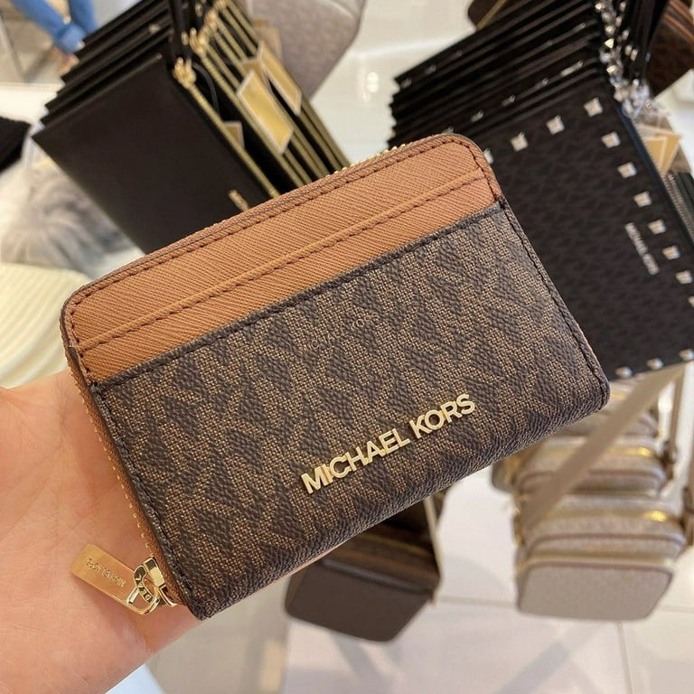 Free Shipping! Michael Kors Jet Set Travel Md Za Card Case Free Shipping! Michael Kors Jet Set Travel Md Za Card Case