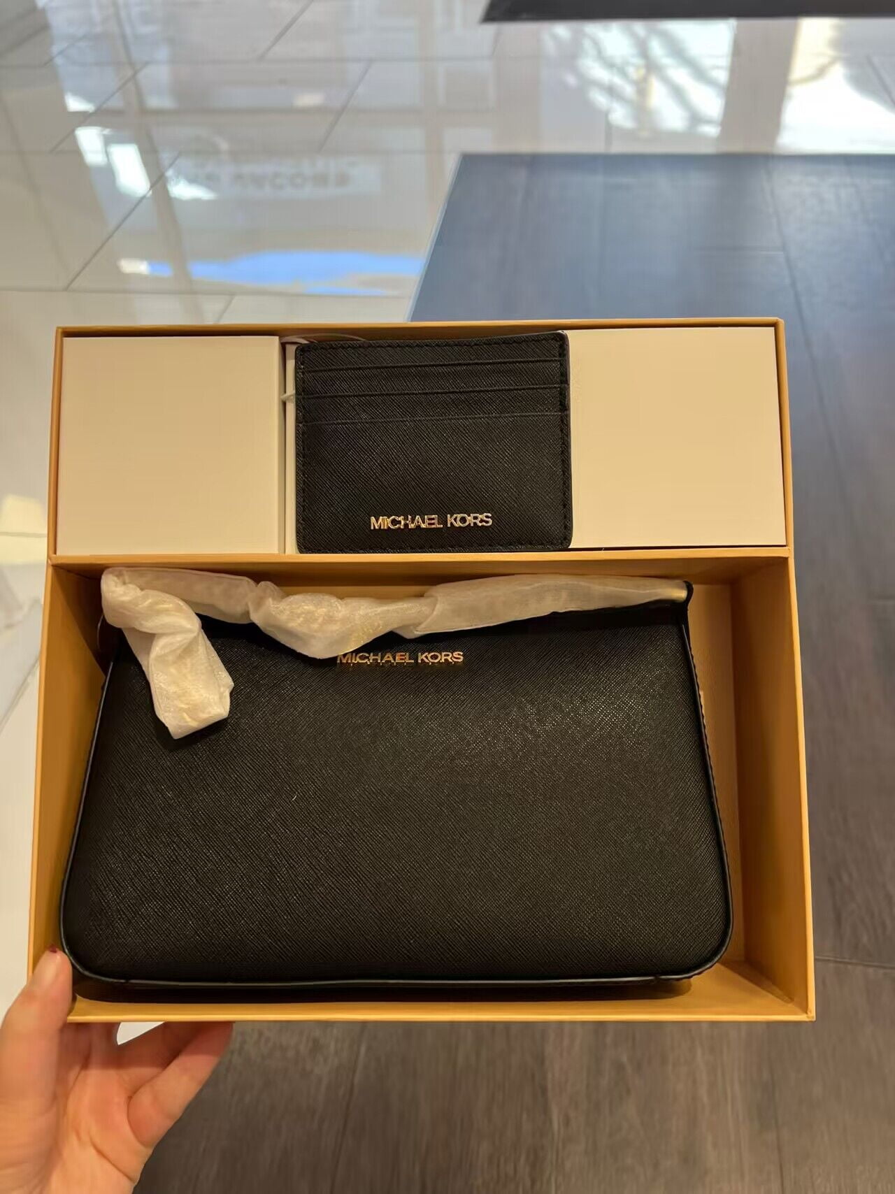 Michael Kors Giftable Boxed Items Set Card Wallet Liberia Ubuy
