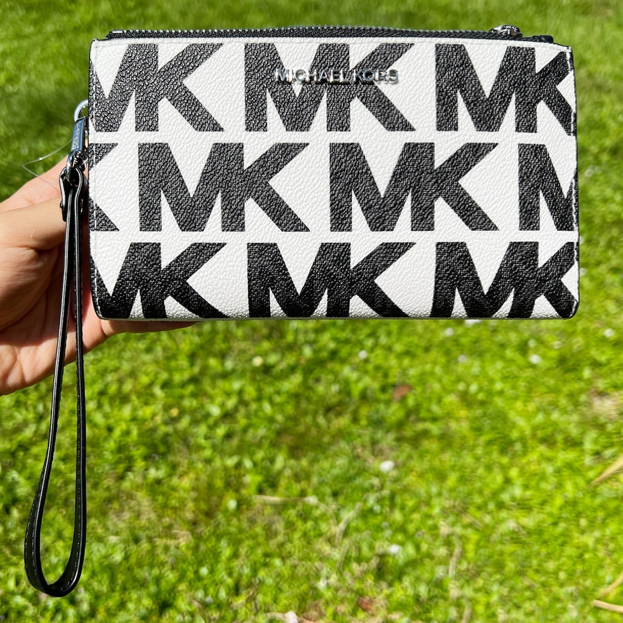 Michael Kors Wallet –