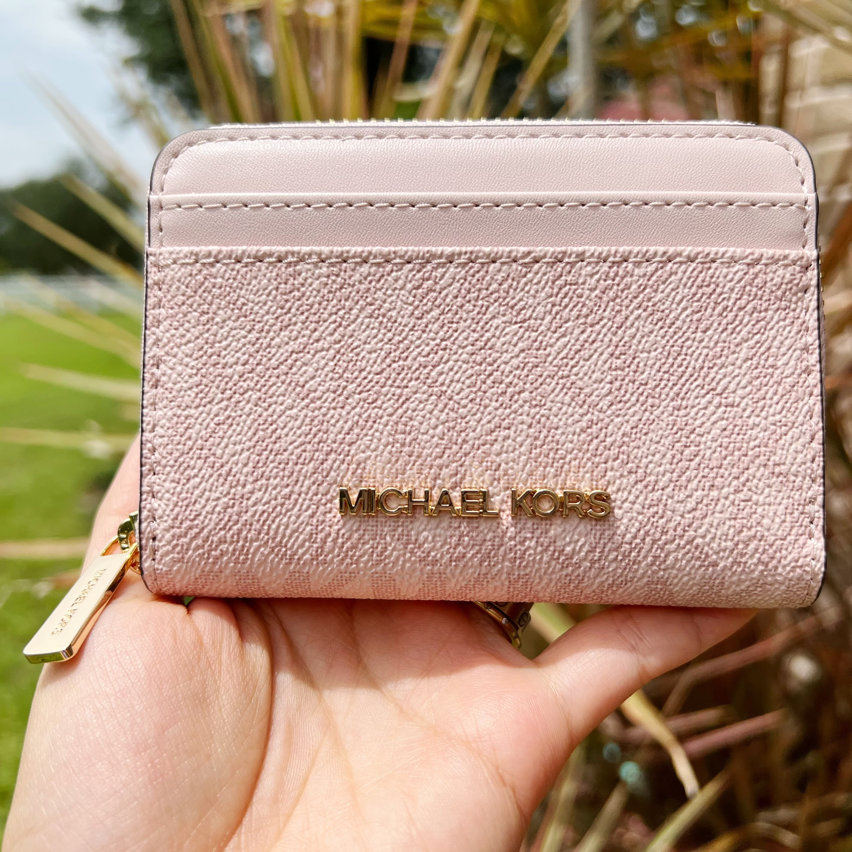 Michael kors blush pink wallet hotsell