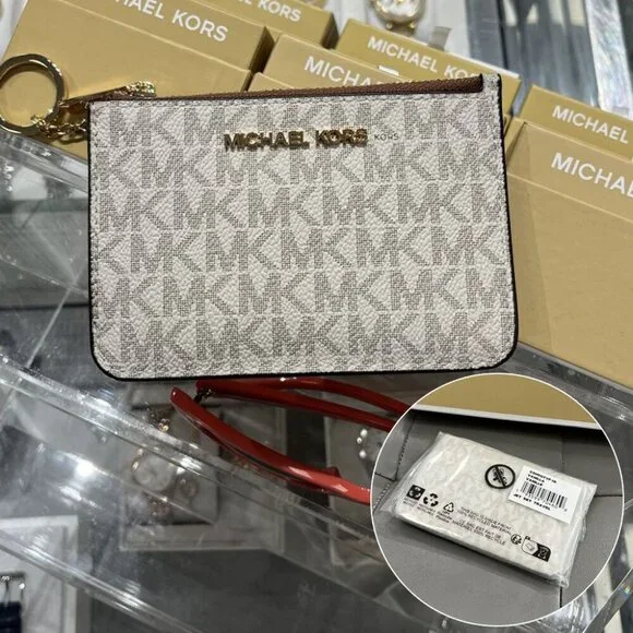 Michael Kors Vanilla MK Jet Set Small Top Zip Coin Purse Michael Kors Vanilla MK Jet Set Small Top Zip Coin Purse