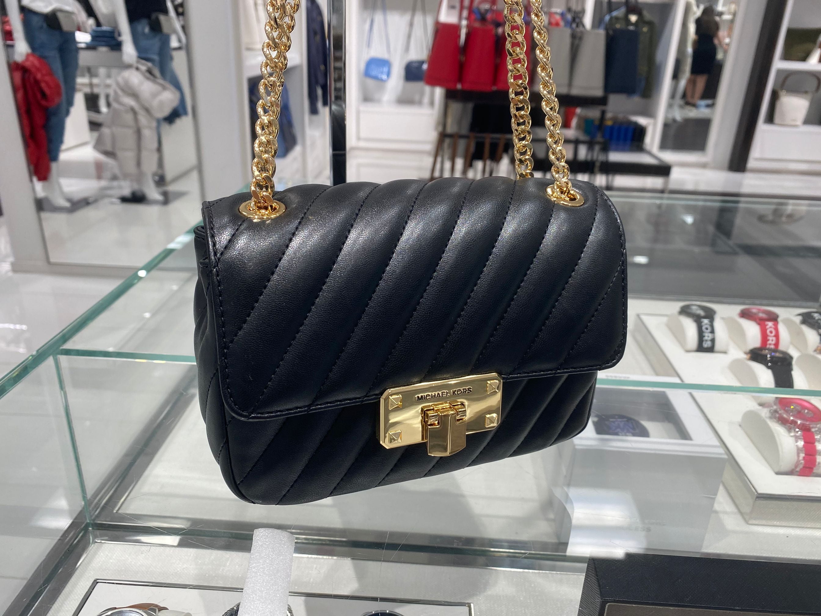 Michael Kors Peyton Small Shoulder Flap Crossbody Leather Bag Blackgold